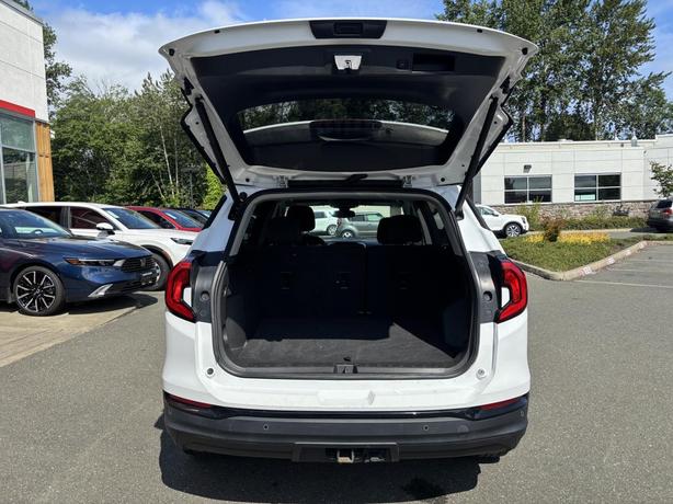2021 GMC Terrain SLE image 7