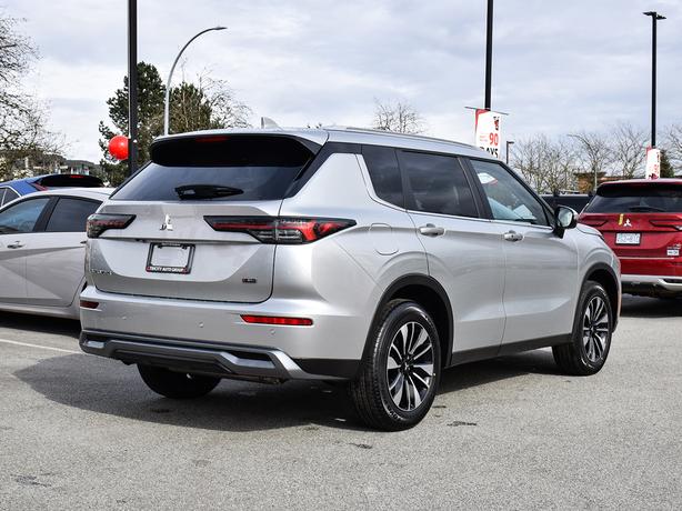2025 Mitsubishi Outlander LE - $5,000 Discount, Manager Demo! image 5