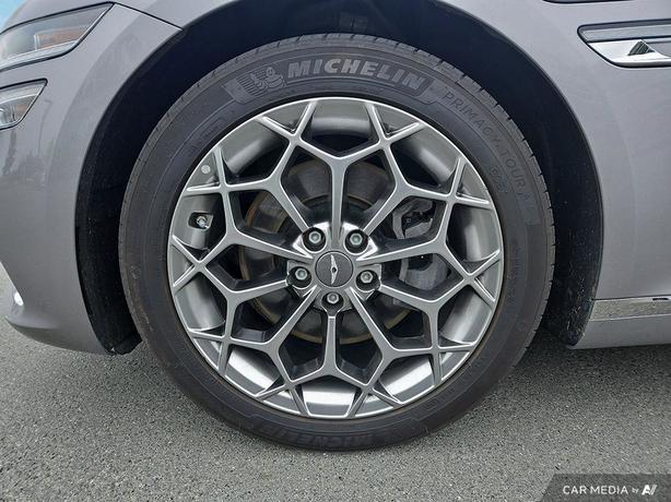 2023 Genesis G80 2.5T Advanced AWD | No Accidents! image 6