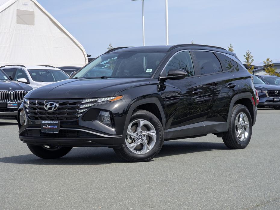 2024 Hyundai Tucson Preferred - AWD, No Accidents, Heated Seats display photo