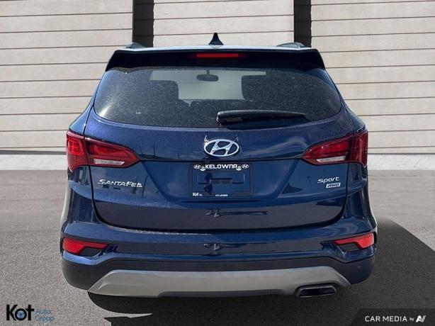 2018 Hyundai Santa Fe Sport SE VERY LOW KMS! NO ACCIDENT! LEATHER! SUNROOF! image 5