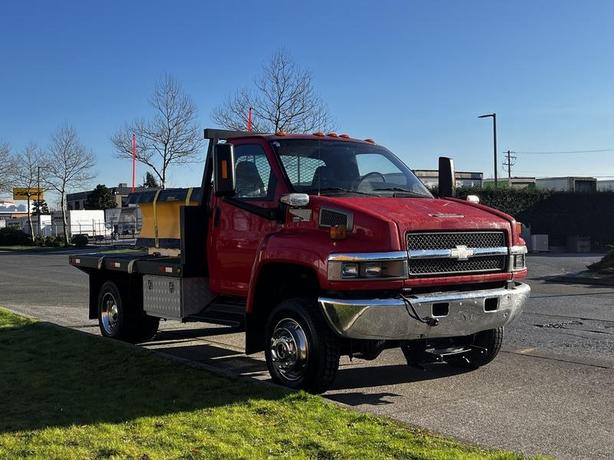2005 Chevrolet C4C042 Flat Deck With Plow 3 Seater Diesel 4WD image 1