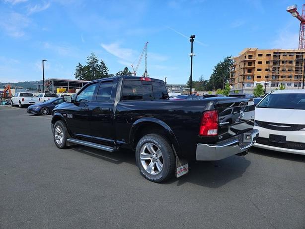 2017 RAM 1500 4WD Quad Cab 140.5 Outdoorsman | No Reported Accidents | One Owner image 4