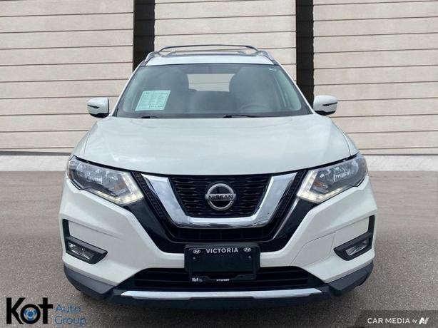 2018 Nissan Rogue SV image 2