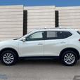 2018 Nissan Rogue SV thumbnail image 3