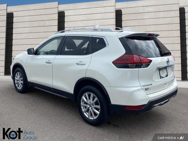2018 Nissan Rogue SV image 4