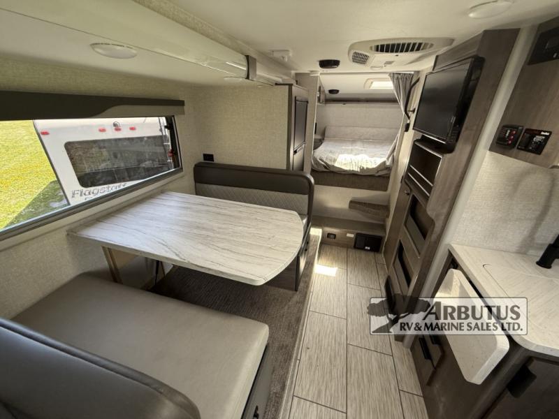 Used 2022 Lance 1172 display photo