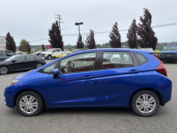 2015 Honda Fit LX image 4