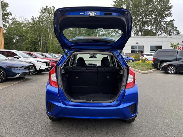 2015 Honda Fit LX image 7