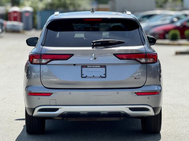 2023 Mitsubishi Outlander LE Premium - 360 Cameras, Navi, Power Liftgate image 6