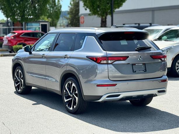 2023 Mitsubishi Outlander LE Premium - 360 Cameras, Navi, Power Liftgate image 7