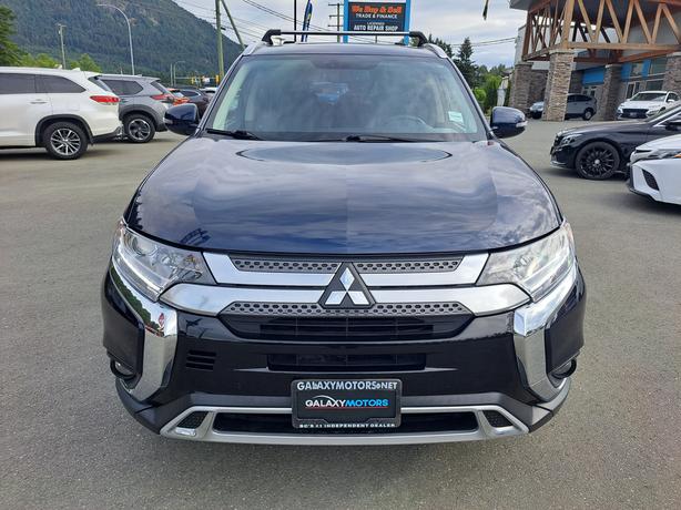 2019 Mitsubishi Outlander - 4WD, Heated Seats, Heated Wheel image 3