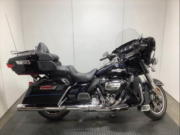 2018 Harley-Davidson FLHTK Shrine Ultra Limited Motorcycle image 1