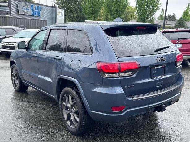 2021 Jeep Grand Cherokee 80th Anniversary Edition - Manager Demo, Sunroof image 7
