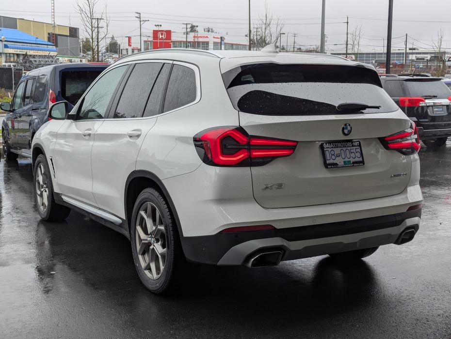 2022 BMW X3 xDrive30i - Leather, Sunroof, Navigation display photo