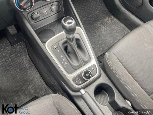 2020 Hyundai Venue Trend image 6