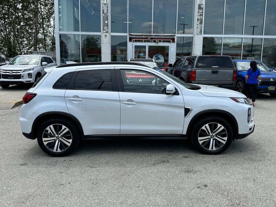 2022 Mitsubishi RVR SEL - No Accidents, One Owner, Heated Steering display photo