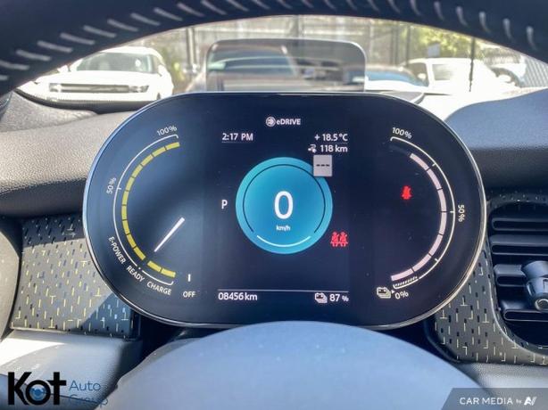 2023 Mini 3 door Cooper SE - 2 SETS OF TIRES! FULL EV! APPLE CARPLAY! VERY LOW K image 8