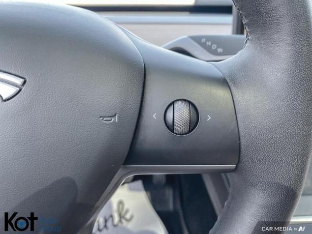 2023 Tesla Model Y Long Range image 8