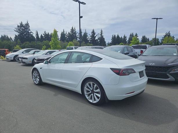 2020 Tesla Model 3 Standard Range Plus RWD | No Reported Accidents! image 4