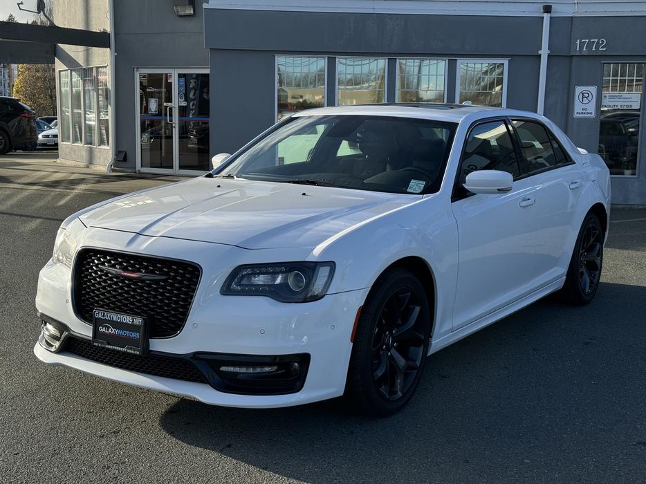 2022 Chrysler 300 300 S - Surround Sound, Power Moonroof & Dual A/C display photo