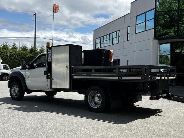 2016 Ford F-550 12 Foot Flat Deck 2WD Diesel image 7