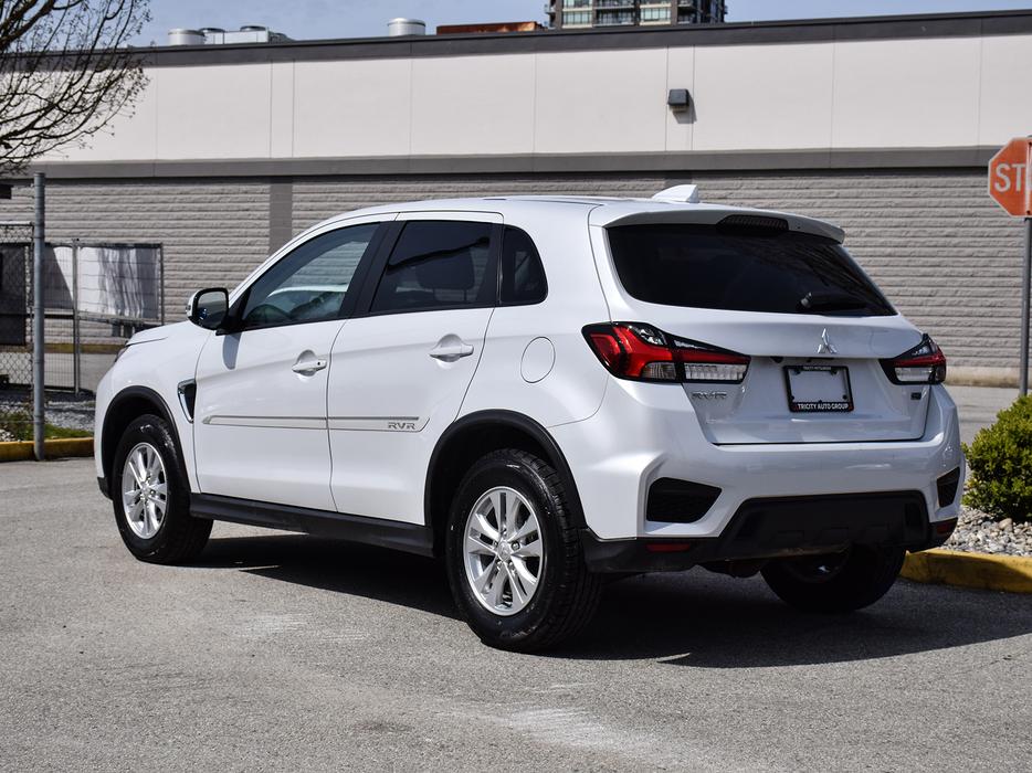 2024 Mitsubishi RVR SE AWC - Heated Seats, Apple Carplay/Android Auto display photo
