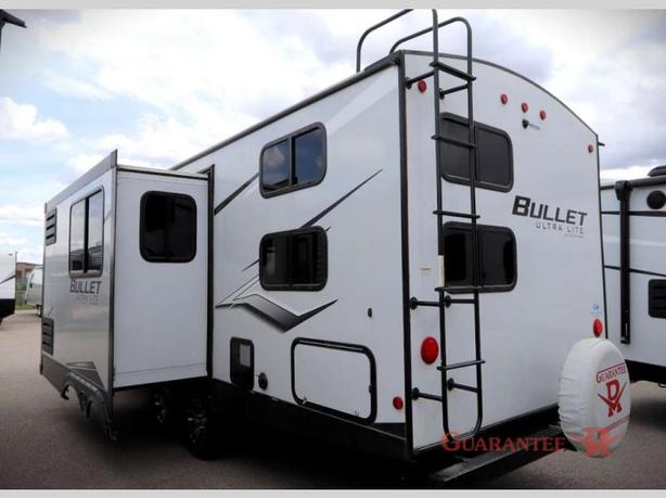 Used 2023 Keystone RV Bullet 250BHSWE image 4