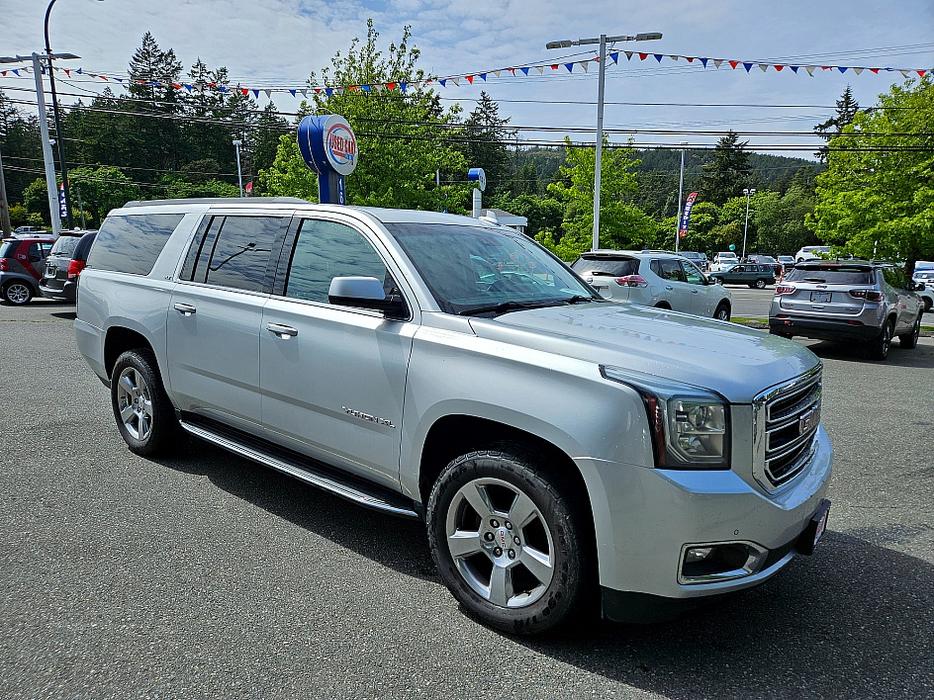 2016 GMC  Yukon XL SLT display photo