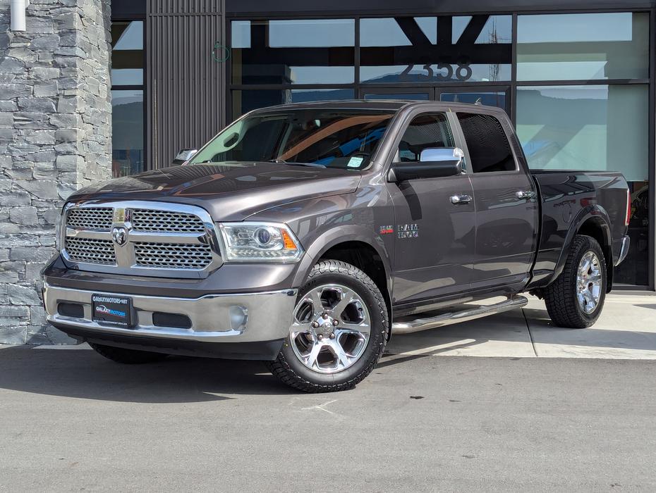 2018 Ram 1500 Laramie - 5.7L V8, Crew Cab, Mid Bed, 4x4 display photo