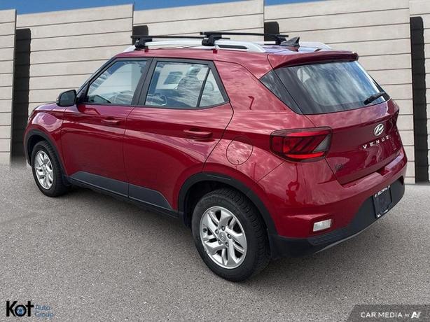 2021 Hyundai Venue Preferred APPLE CARPLAY! LANE KEEP ASSIST! NO ACCIDENT! image 4