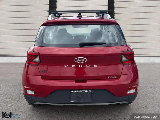 2021 Hyundai Venue Preferred APPLE CARPLAY! LANE KEEP ASSIST! NO ACCIDENT! image 5