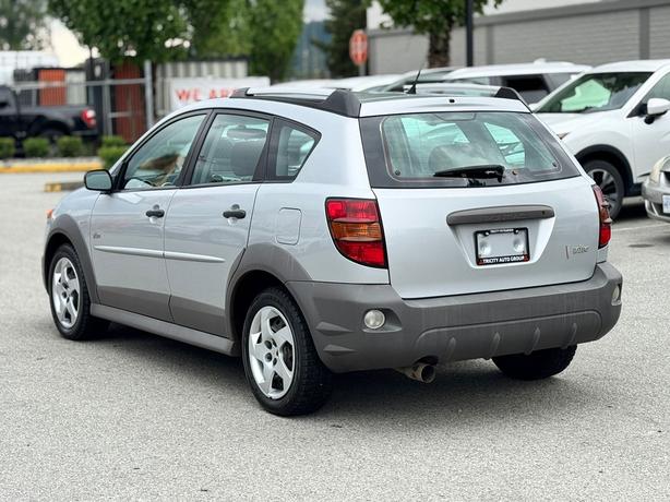 2005 Pontiac Vibe - Air Conditioning, Power Windows, Power Locks image 7