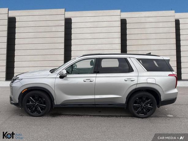 2024 Hyundai Palisade Urban WINTER TIRES ON RIMS INCLUDED! demo image 3