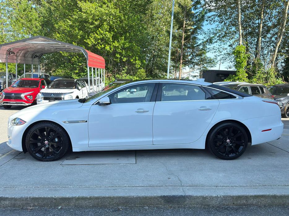 2016 Jaguar XJ XJL Portfolio - Dual Sunroof, Rearview Camera display photo