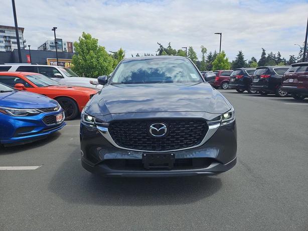 2024 Mazda CX-5 GS AWD | One Owner! image 2