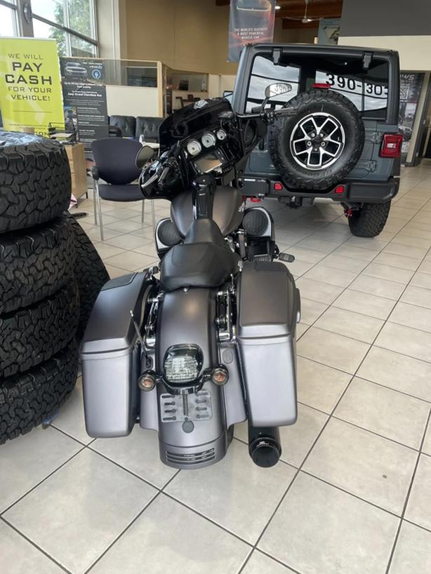 2017 HARLEY DAVIDSON STREETGLIDE image 5