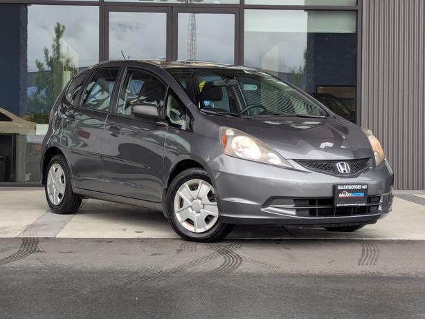 2013 Honda Fit DX-A - No Accidents, Low Mileage, Automatic, A/C image 4