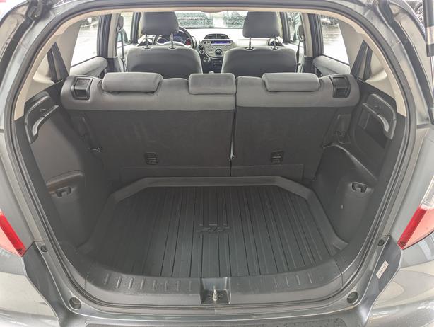 2013 Honda Fit DX-A - No Accidents, Low Mileage, Automatic, A/C image 8
