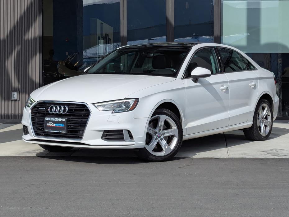 2018 Audi A3 quattro display photo