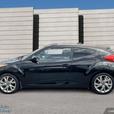 2016 Hyundai Veloster SE thumbnail image 3