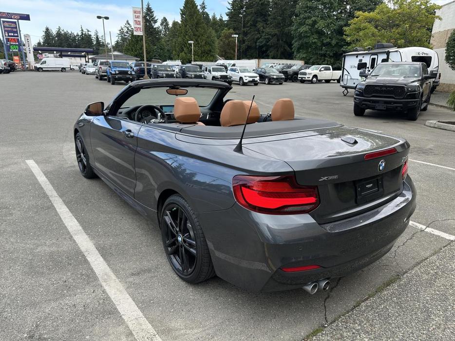 2020 BMW 2 Series 230i Xdrive display photo