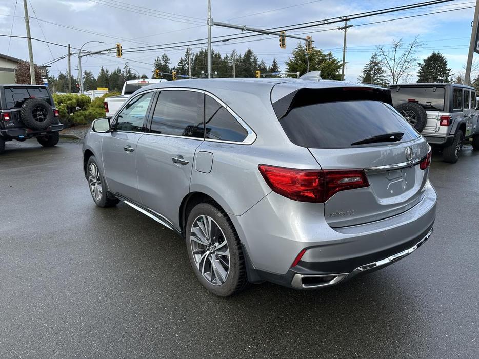 2020 Acura MDX Tech display photo