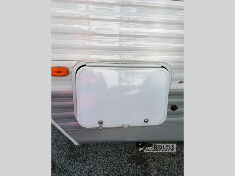 Used 2021 Forest River RV Shasta OASIS 26BH display photo