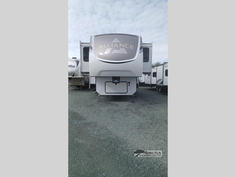 Used 2021 Alliance RV Paradigm 385FL display photo