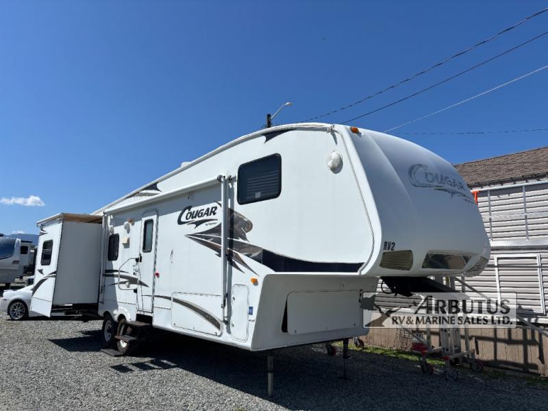 Used 2009 Keystone RV Cougar 318SAB display photo
