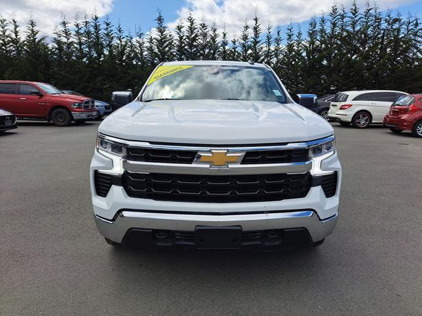 2023 Chevrolet Silverado 1500 LT1 image 3