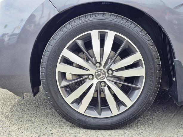 2016 Honda Fit EX Manual image 5