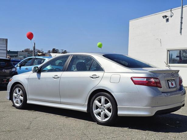 2009 Toyota Camry 4dr Sdn I4 Auto SE image 4
