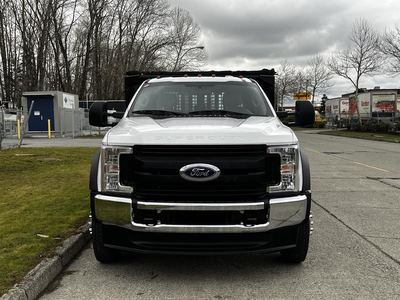 2019 Ford F-550 11 Foot Dump Truck 4WD display photo